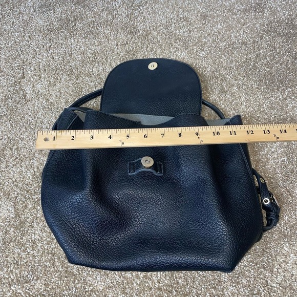 Soul Society backpack mini/midi black pebbled faux leather cinch top flap - Picture 6 of 9